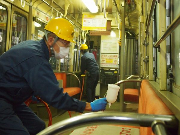 抗ウイルス対策の施工作業